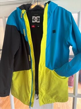 DC Colorblock Kids Waterproof Hooded Ski Jacket in Blue, Neon Yellow & Black